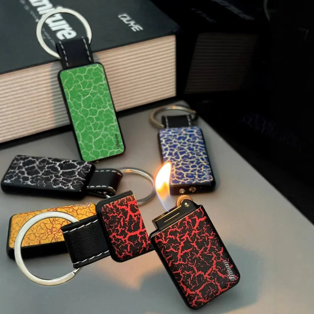 

Portable Mini Keychain Exquisite Lighter Grinding Wheel Butane Inflatable Flame Pendant Lighter Fashionable Smoking Gift