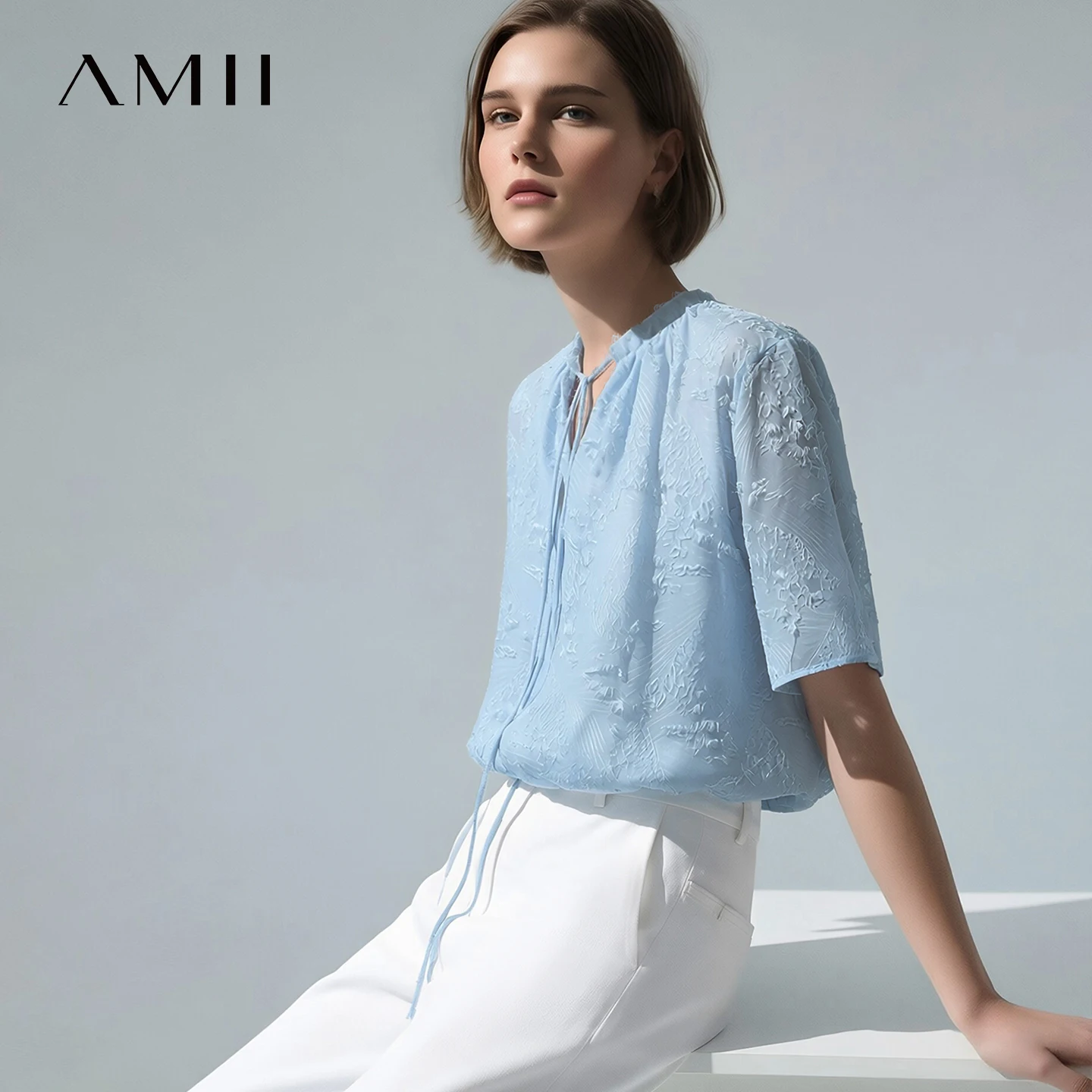 Camicetta da donna Amii 2026, nuova collezione estiva, stile francese, manica corta, collo con laccio, top in chiffon, elegante e comoda per l'ufficio 12642053