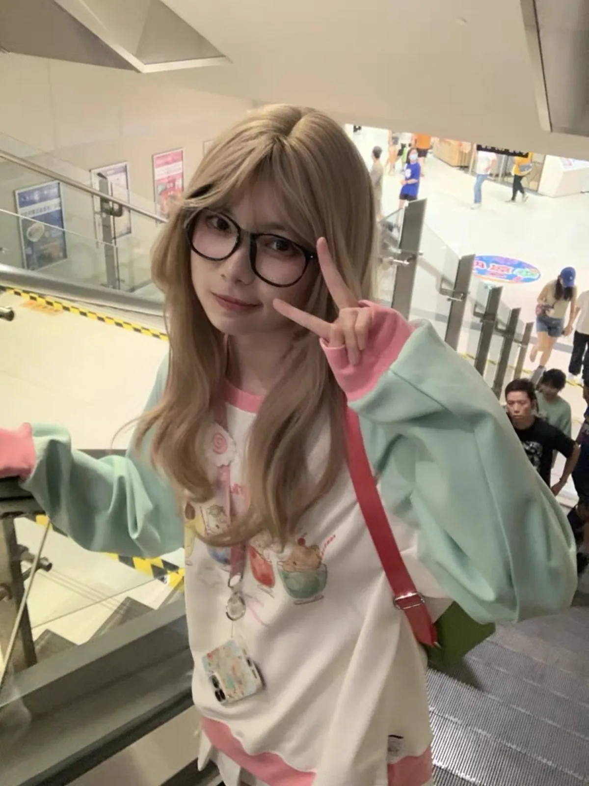 Moda feminina camiseta básica senhora manga longa casual solto bonito padrão dos desenhos animados topos oversized t camisa versátil estilo tendência