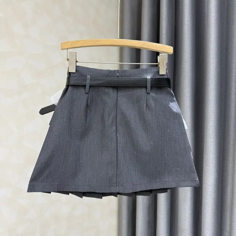 Szara, casualowa, wąska, wysoka talia, plisowana spódnica w kształcie litery A, kobieca, krótka spódniczka z nieregularną siateczką