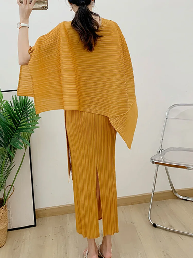 GVUW Fashion Pleated Two Piece Set For Women Solid Color Irregular Shawl + Long Loose Dress 2024 Spring New Female 17G2476