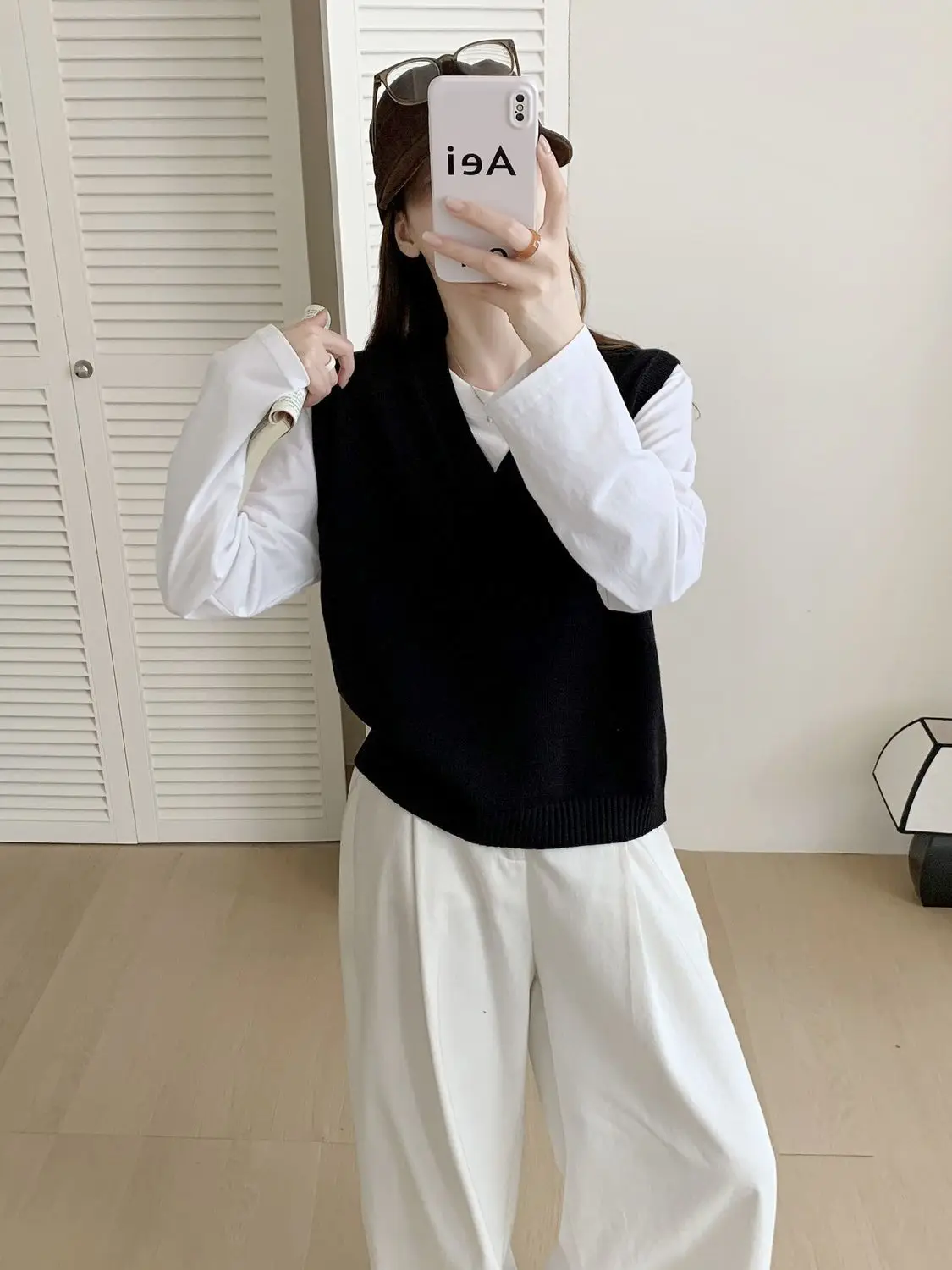 ベスト チョッキ 薄手 レディース 女性用 冬 夏 トリミング ニット ティアード 軽量 アーティスティック ウルジャン 柔軟 シック スイート OL