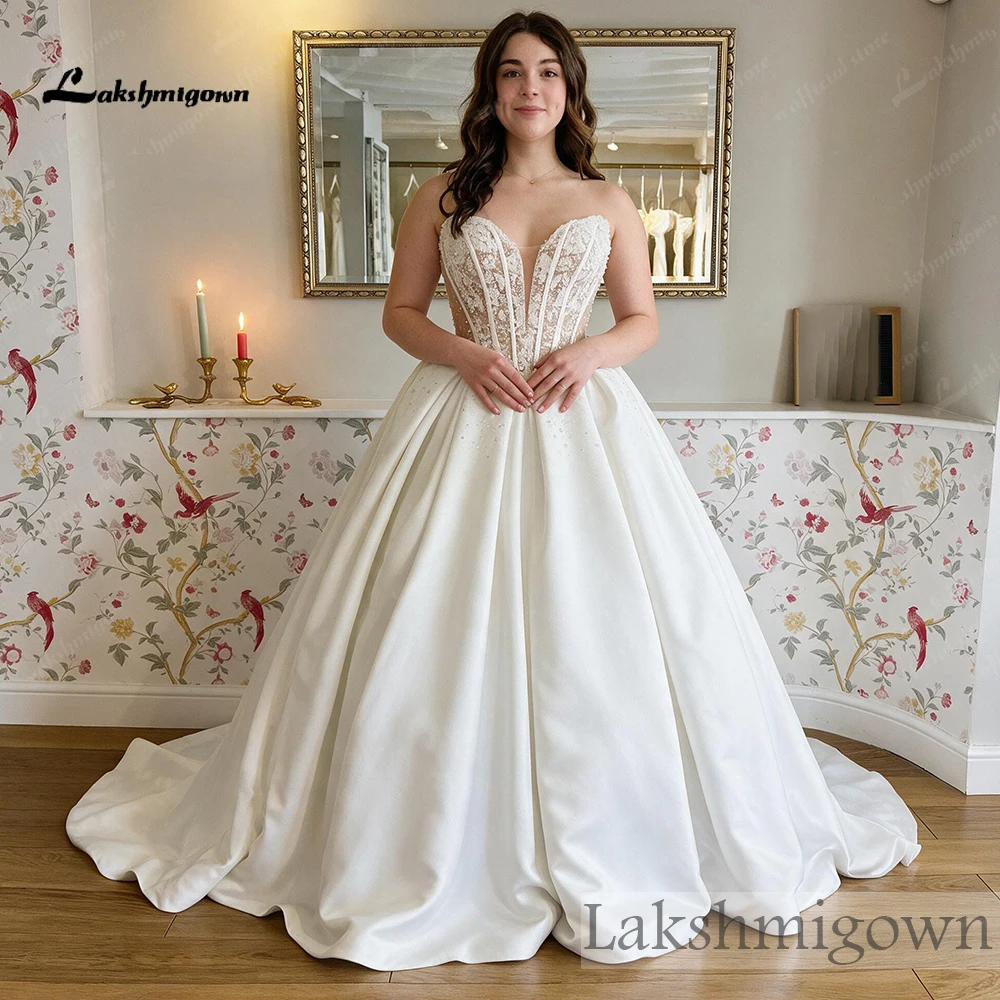 Lakshmigown Trägerloses Ballkleid Hochzeitskleid mit tiefem V-Ausschnitt, Spitzenkorsett, Satinrock, Perlenknöpfen, Brautkleid nach Maß – Detail 5