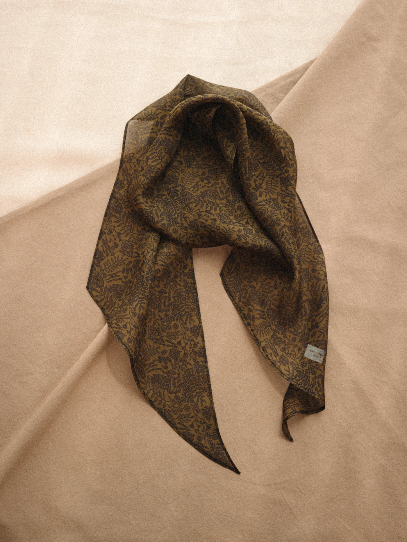 gotan-olive-green-silk-scarf-narrow-long-silk-tie-for-commuting-bohemian-style-decorative-plant-pattern-women's-acce