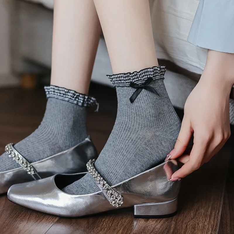 

Socks Women's Spring and Summer Plaid Lace Socks Cotton Breathable Sweat-absorbing Sweet Bow Short Women's Socks Ballet Style