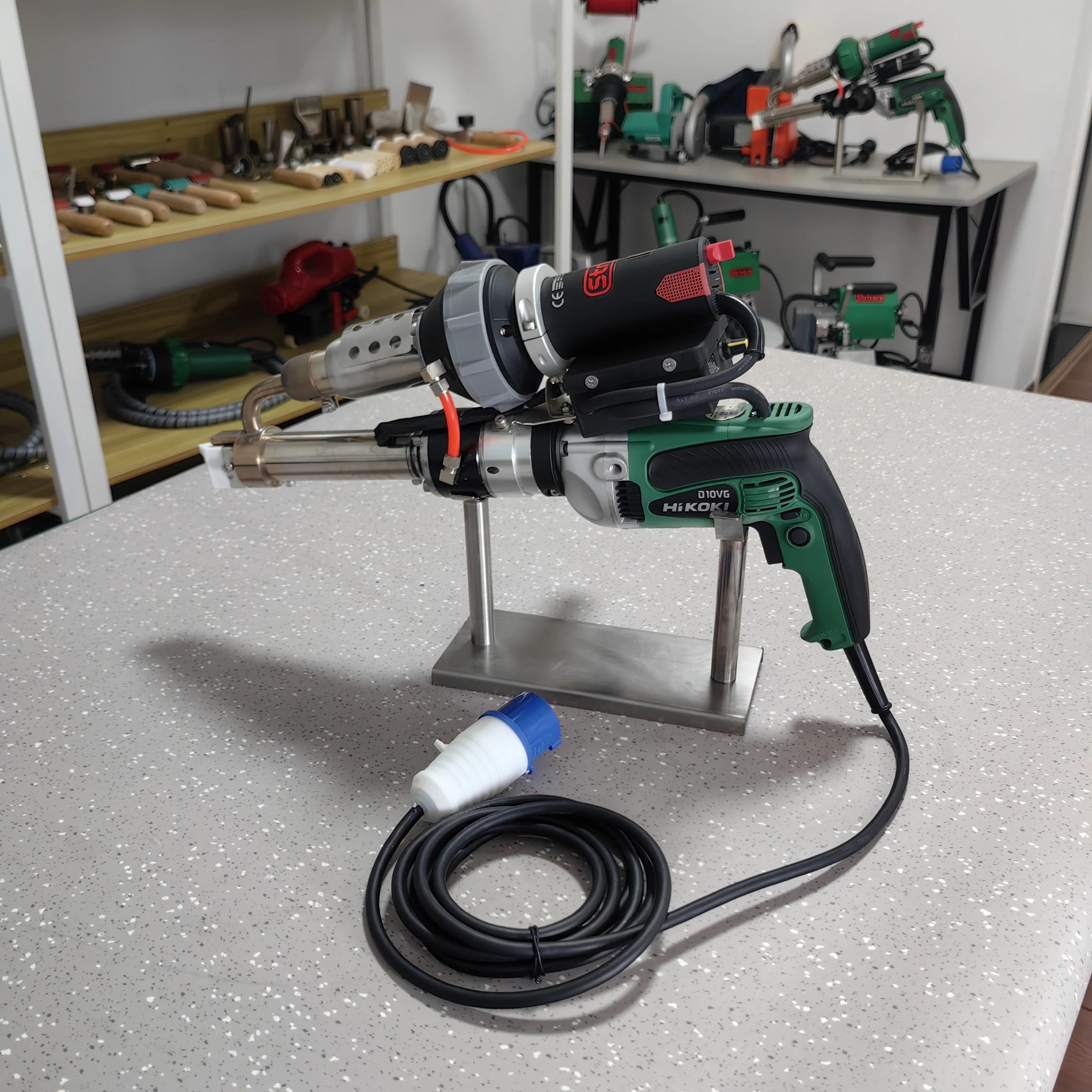 

Мощный экструзионный сварочный аппарат для пластика ZGF-BG мощностью 3600 Вт для гальванических резервуаров, распылительных башней, изготовления резервуаров для хранения химикатов