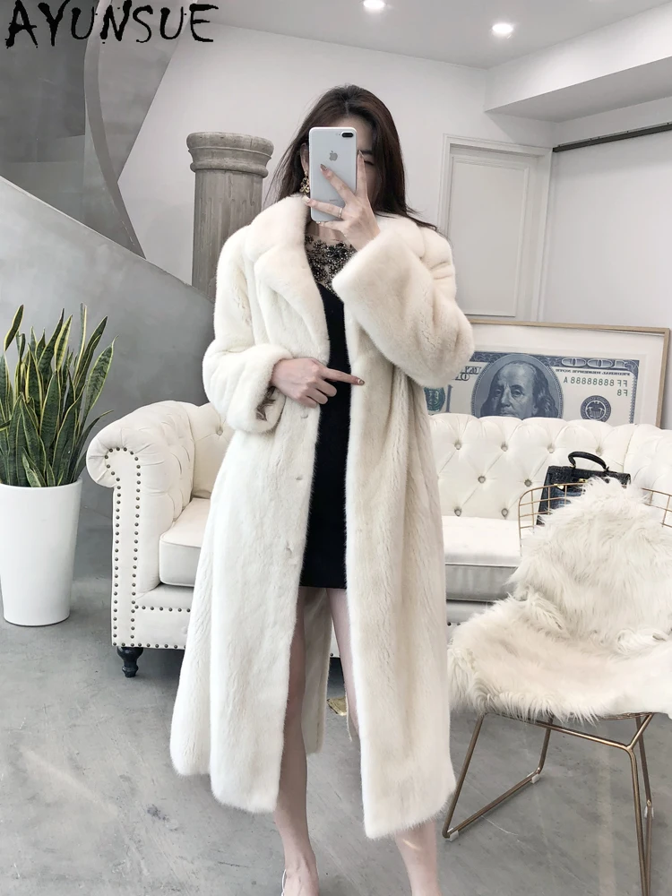 AYUNSUE Naturalny Aksamitny Futro Norki Damski Luksusowy Cały Płaszcz Norki dla Kobiet Odzież Wysokiej Jakości Długi Płaszcz 2025 Kożuch z Futrem