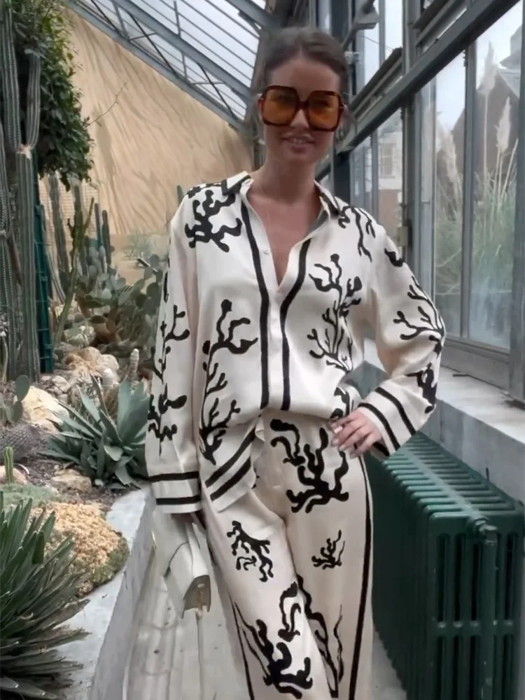 

HH TRAF Female New Fashion Casual Satin Printed Turn Down Collar Long Sleeve Tops Vintage Elastic Waist Wide Leg Pants Suit