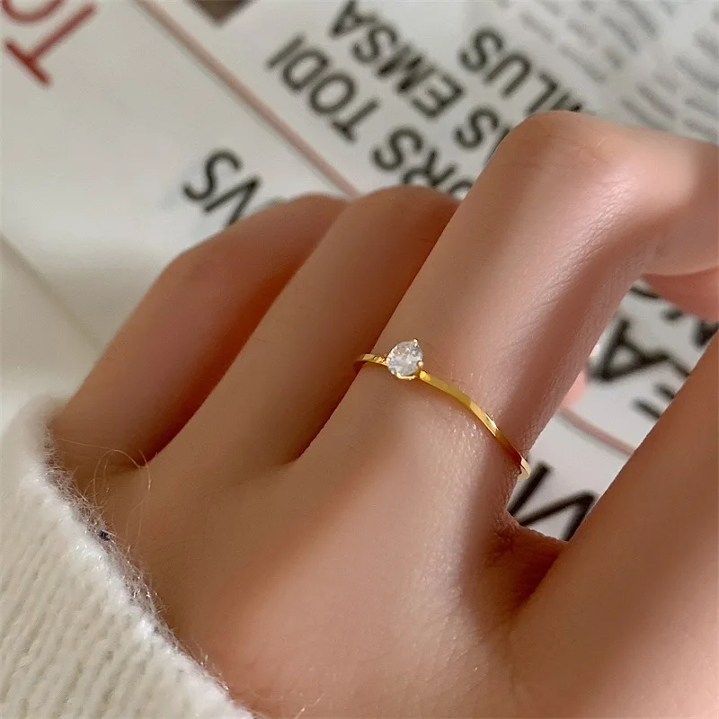 2023 Rings For Women Little Diamond Golden Colour Wedding Engagement Dainty Ring Stainless Steel Zircon Romantic Fashion Jewelry