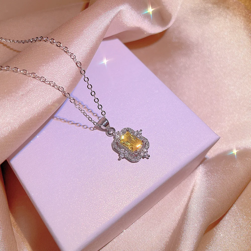 New Crown Square Yellow Diamond Micro Set Diamond Pendant Stud Earrings Necklace Set Ladies Cocktail Party Valentine\'s Day Gift