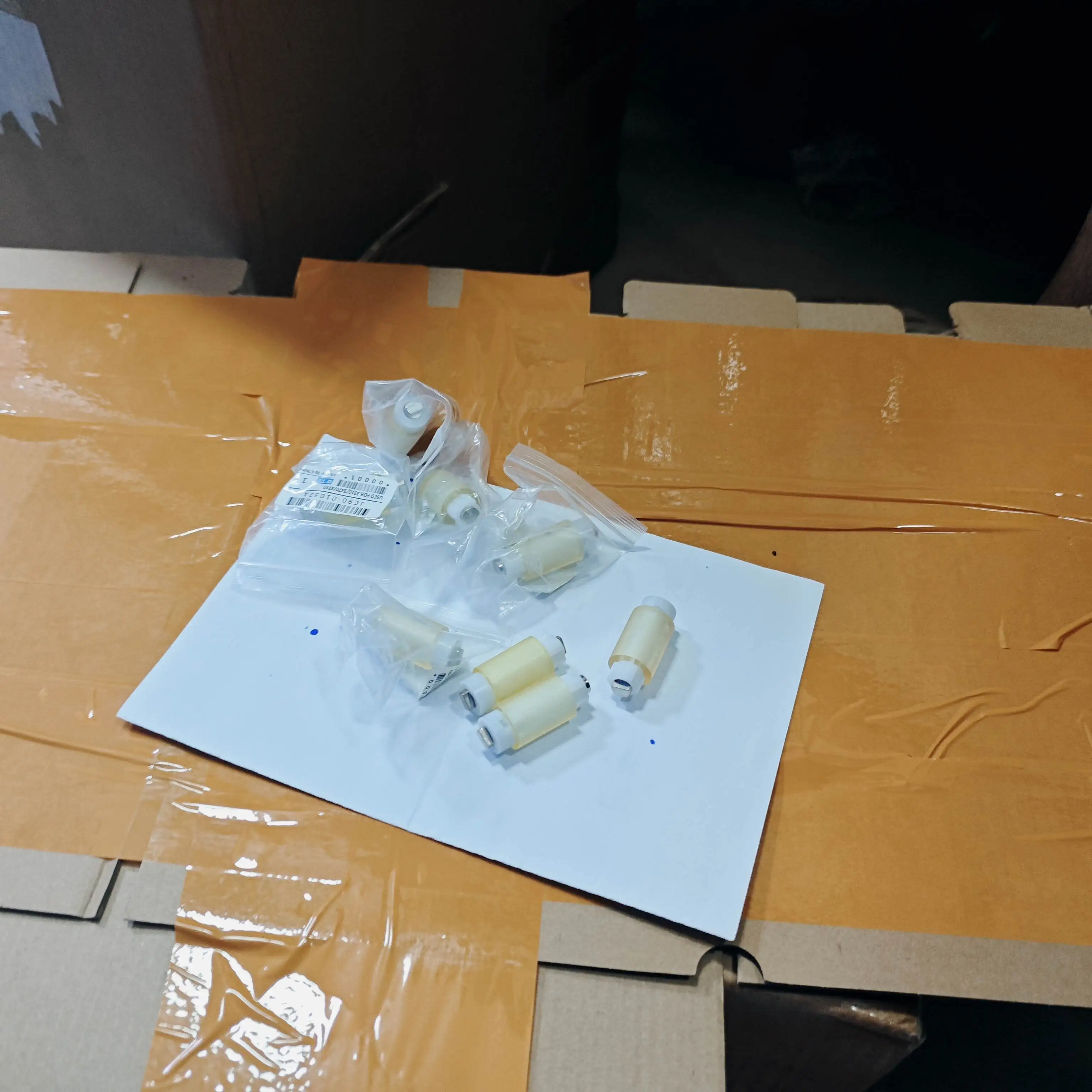 

10X JC90-01032A JC73-00328A JC90-01063A Разделительный роликовый коврик для шин для Samsung ML 3310 3312 M 4020 4070 3710 3712 SCX4833 4835