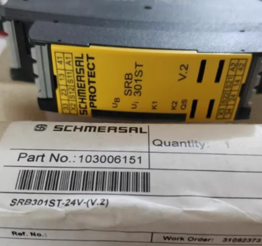 

Новое оригинальное реле безопасности SRB402EM.