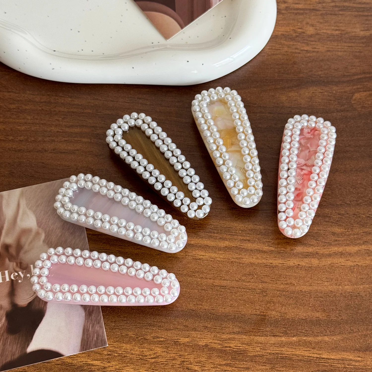 

Dowell Pearl-inlaid Acetate Hair Clips, Versatile Bangs Hair Clips, Spring Clip Hair Accessories