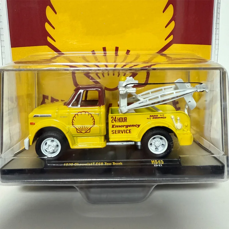 M2 Macchina 1/64 1970 Giallo Pickup Truck Modello di rimorchio Modello in lega fusa da corsa Giocattolo per bambini Regali regalo