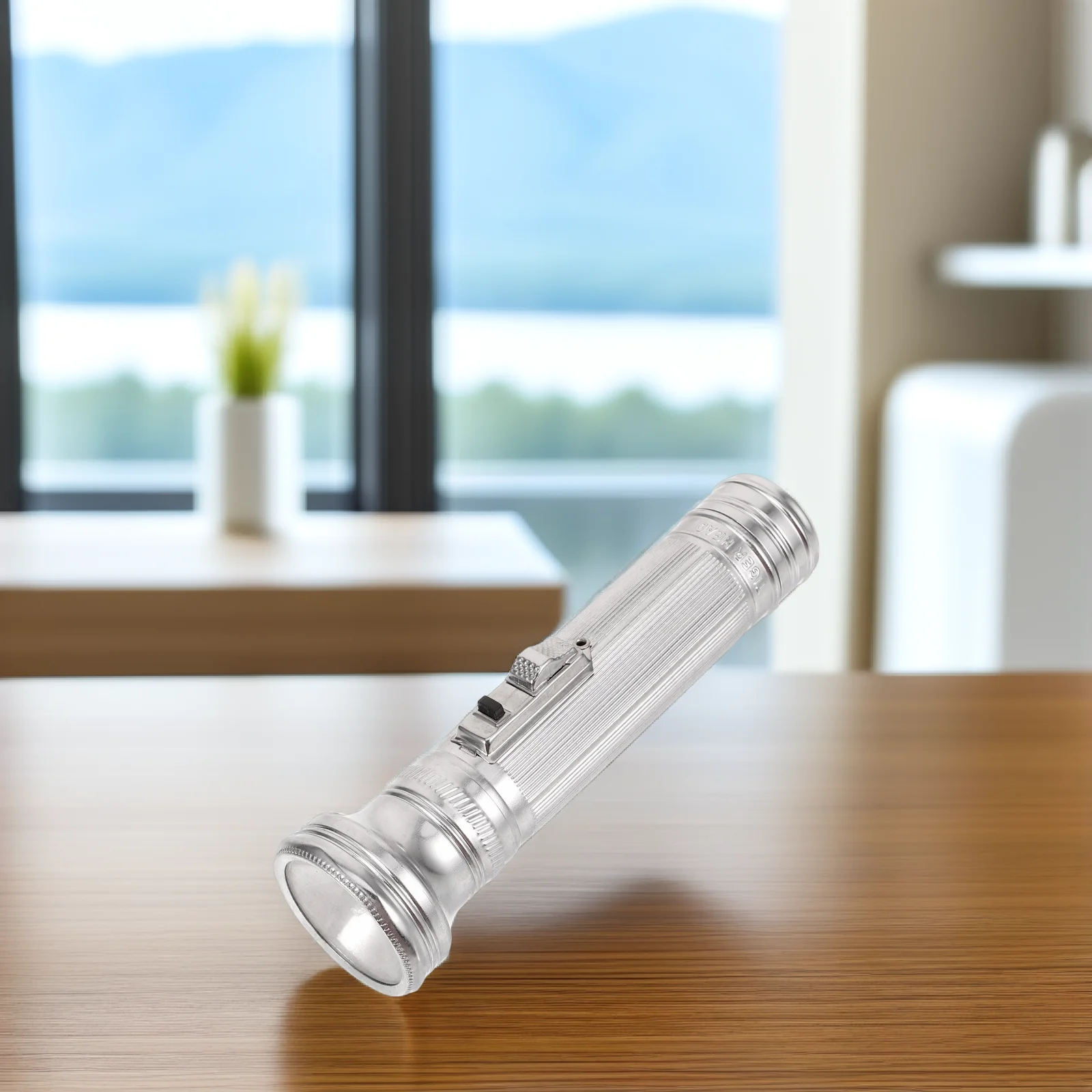 Przenośna Metalowa Mała Latarka Staromodna Latarka Zewnętrzna w Stylu Vintage Kompaktowa Mocne Światło Kemping