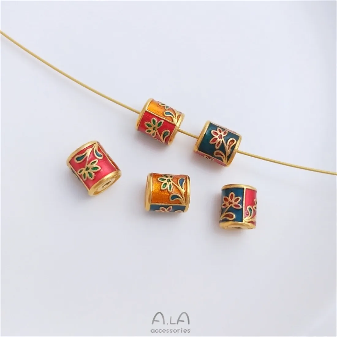 Sha Jin Di You Shao Lan Chuan Zhu Accessories Zhao Cai Mao Xing Shi Lian Hua Ge Zhu Gu Zhu Di Y Bracelet Jewelry Transport Beads
