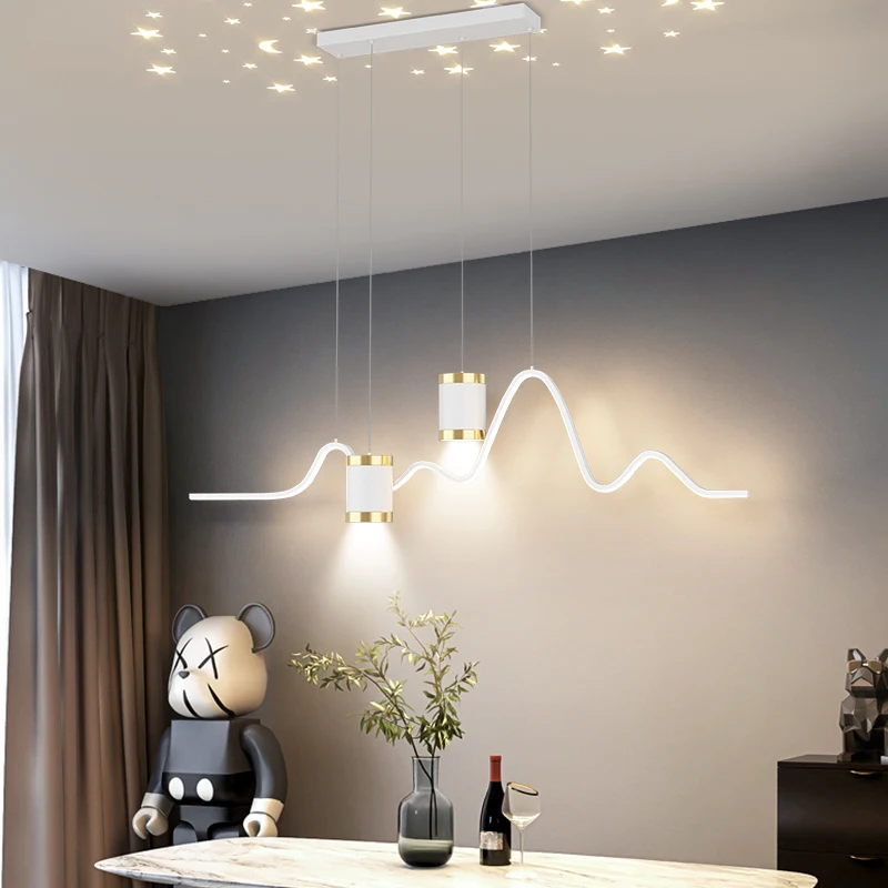 Plafonnier LED suspendu au design moderne, éclairage d'intérieur, luminaire décoratif de plafond, idéal pour une salle à manger ou un restaurant