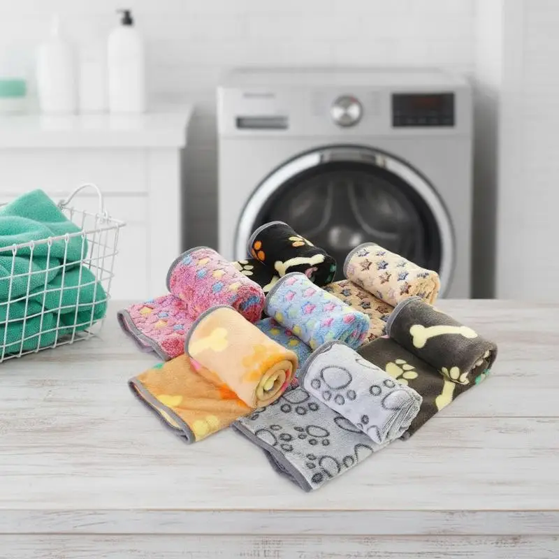 Soft Fluffy Fleece Pet Blanket Paw Print Washable Sofa Cover for Small Medium Dogs Cats Furniture Protection