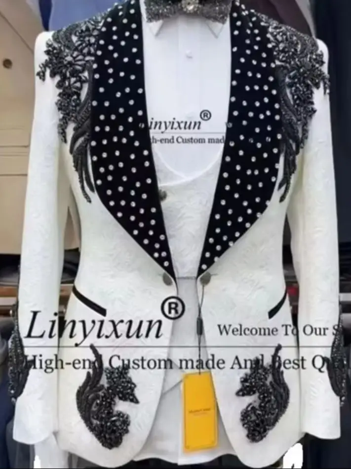 

Fashin Jacquard Men Suits With Appliques Beaded Crystals Tuxedos Groom Male Prom Blazers 3 Piece Sets Customized Costume Homme