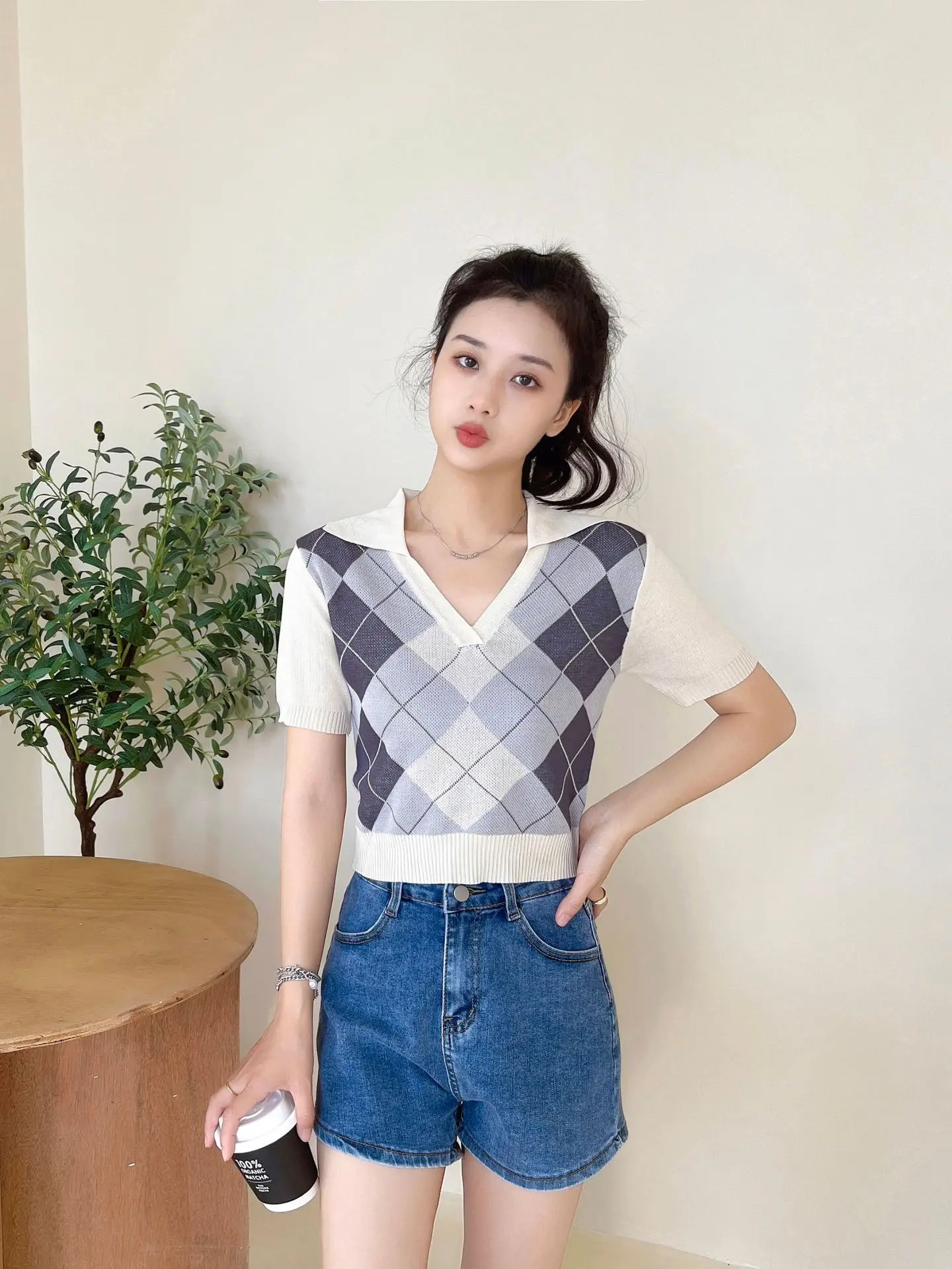 

Летняя футболка с коротким рукавом и воротником поло, женские трикотажные рубашки, пуловер, женская эластичная повседневная вязаная футболка, женский винтажный укороченный топ D579