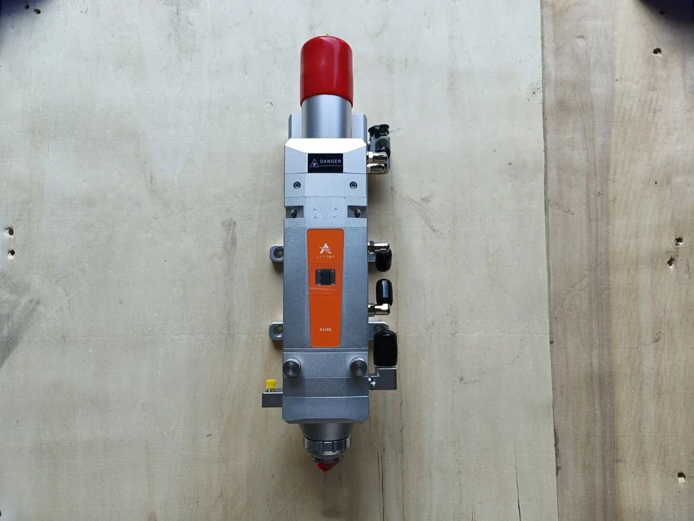 

Au3tech A230E 3kw Autofocus Lase Cutting Head and MCC3721NC-A MCC3721H Controller