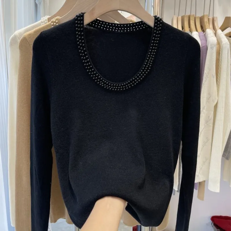 Maglione a maniche lunghe con scollo a U grande per donna in autunno e inverno Maglione con perline tinta unita Top elegante ampio, sottile e versatile
