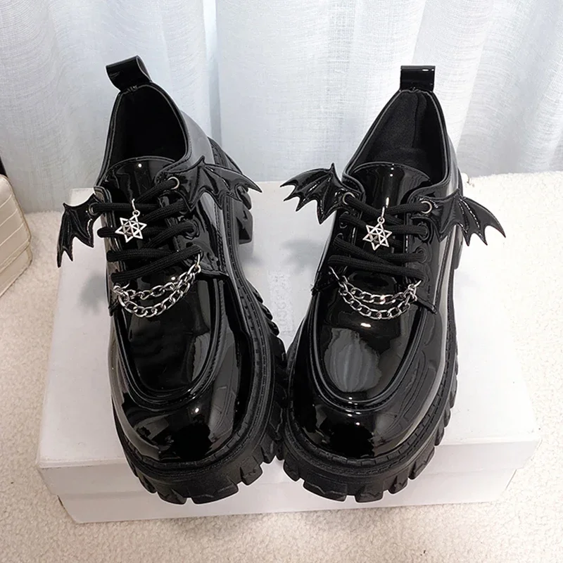 

Metal Chain Lolita Gothic Shoes Women 2025 College Style Patent Leather Pumps Woman Japan School Uniform Women's Platform Shoes