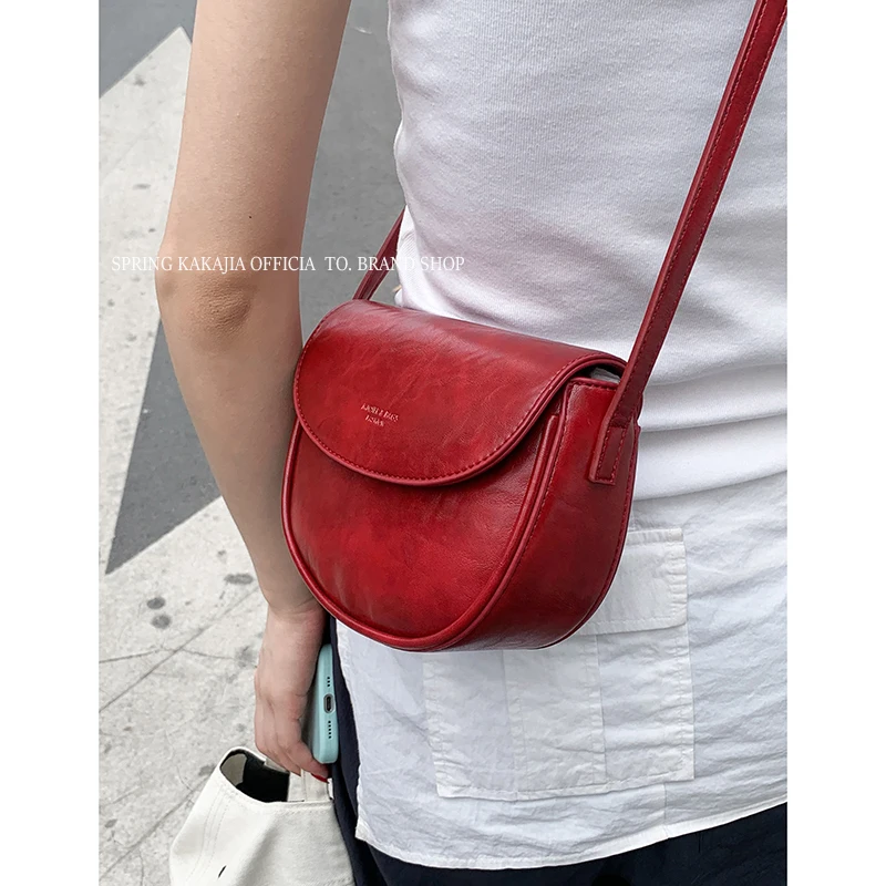 

Versatile Crossbody Red Bag for Women Fashion Korean Single Shoulder Small Saddle Bags 2025 New