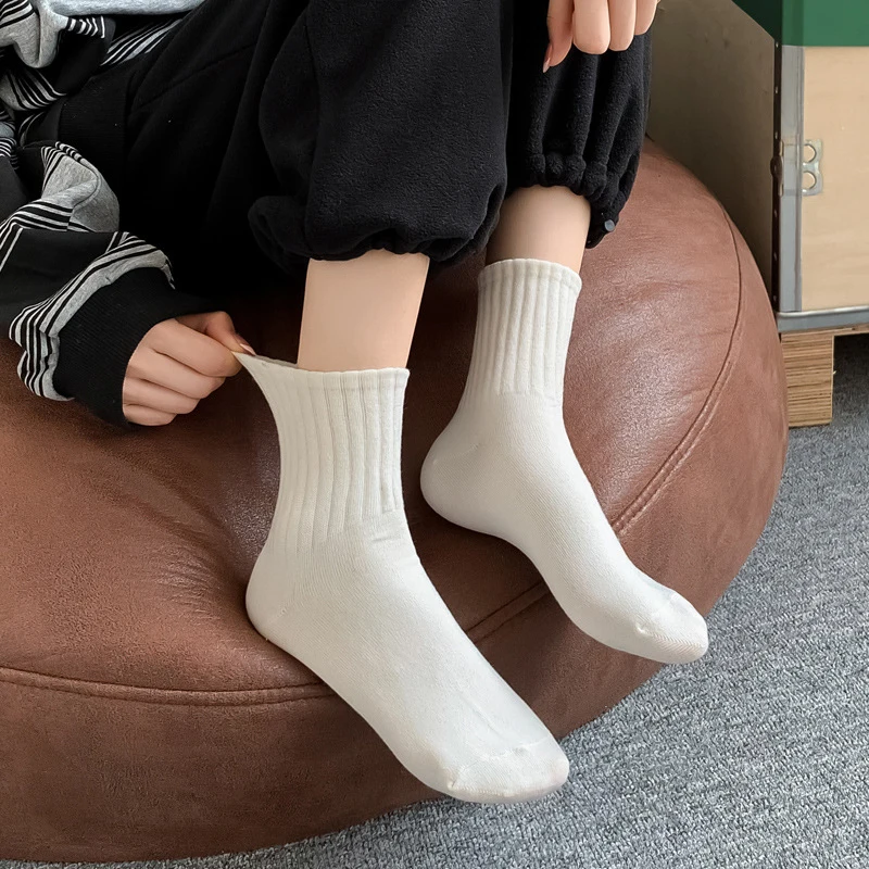 1Pair Breathable Cotton Soft Mid-tube Socks Solid Color Short Socks For Women Autumn Casual Sports Socks Girl Thin Fresh Socks