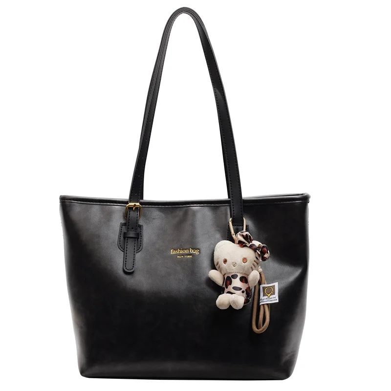 

Hello Kitty Retro Shoulder Bag for Women Girl Large Capacity PU Leather Purse and Handbag Luxury Designer Bag