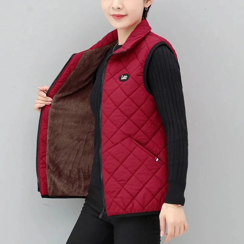 Women's Stand collar Velvet Warm Vest Jacket Autumn Winter New Loose Mother Cotton Sleeveless Coat Female Short Waistcoat