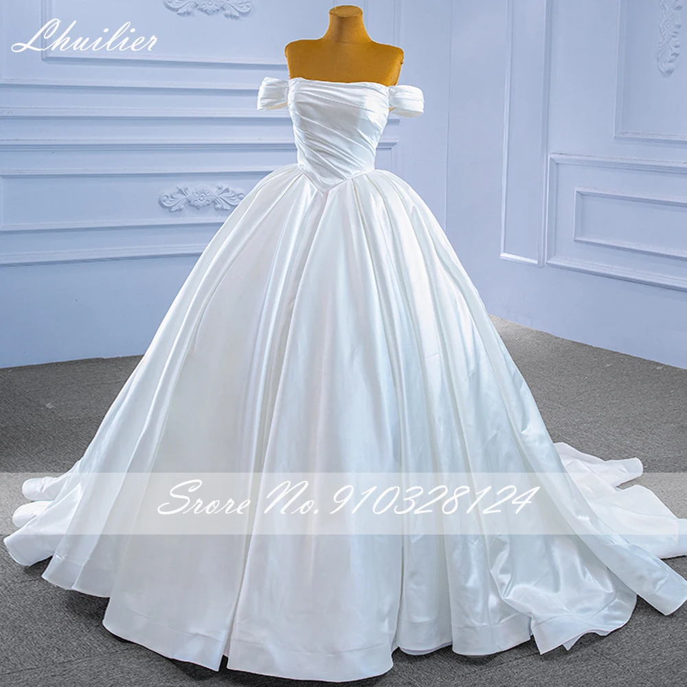 Lhuilier Customized Boat Neck Ball Gown Satin Wedding Dresses Floor Length Pearls Beaded Bridal Dress with Court Train