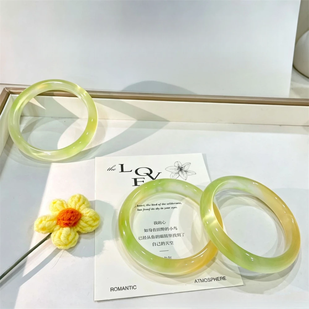 OUYADI Women New Chinese Cat Eye Bangle, Lemon Yellow Spring Gradient Round Smooth Bracelet for Holiday Gift