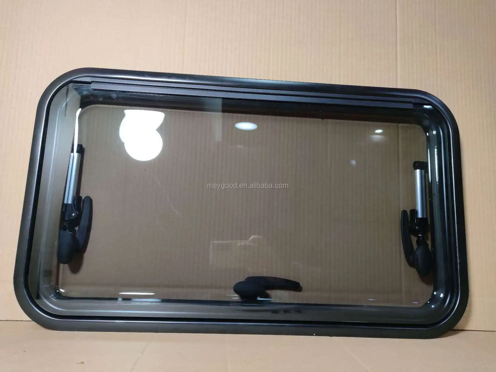 700*550mm Caravan Push-out Window Acrylic Glass Retractable Sun Shade