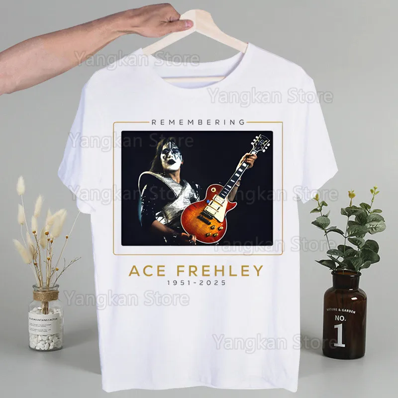 

Ace Frehley T Shirt Men Retro Washed Tops Tees Harajuku Tshirt Streetwear Hip Hop Male T-shirts