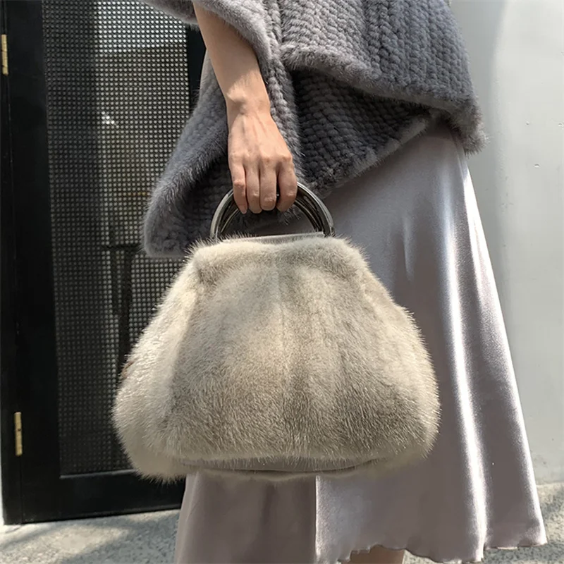 Women\'s Mink Fur Handbag 2022 New Fashion Designer Fluffy Fur Wrist Bag Large Capacity Soft Shopping Bag Girl Cute Handbag