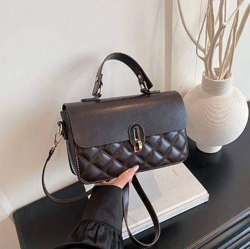 

Women's Unique Niche Design Quilted Small Square Bag - Luxury Versatile Handheld, Shoulder & Crossbody Bag
