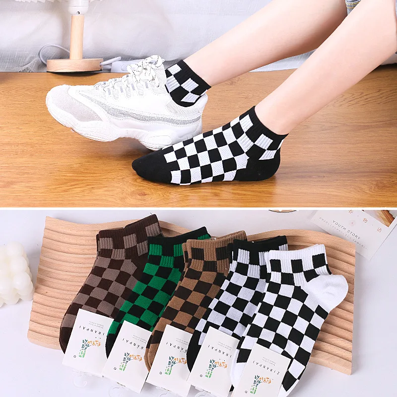 Funky Harajuku damskie skarpetki w szachownicę geometryczna kratka niska rurka krótkie Hip Hop bawełniana odzież uliczna załoga skarpetki do kostki dziewczęce Sox