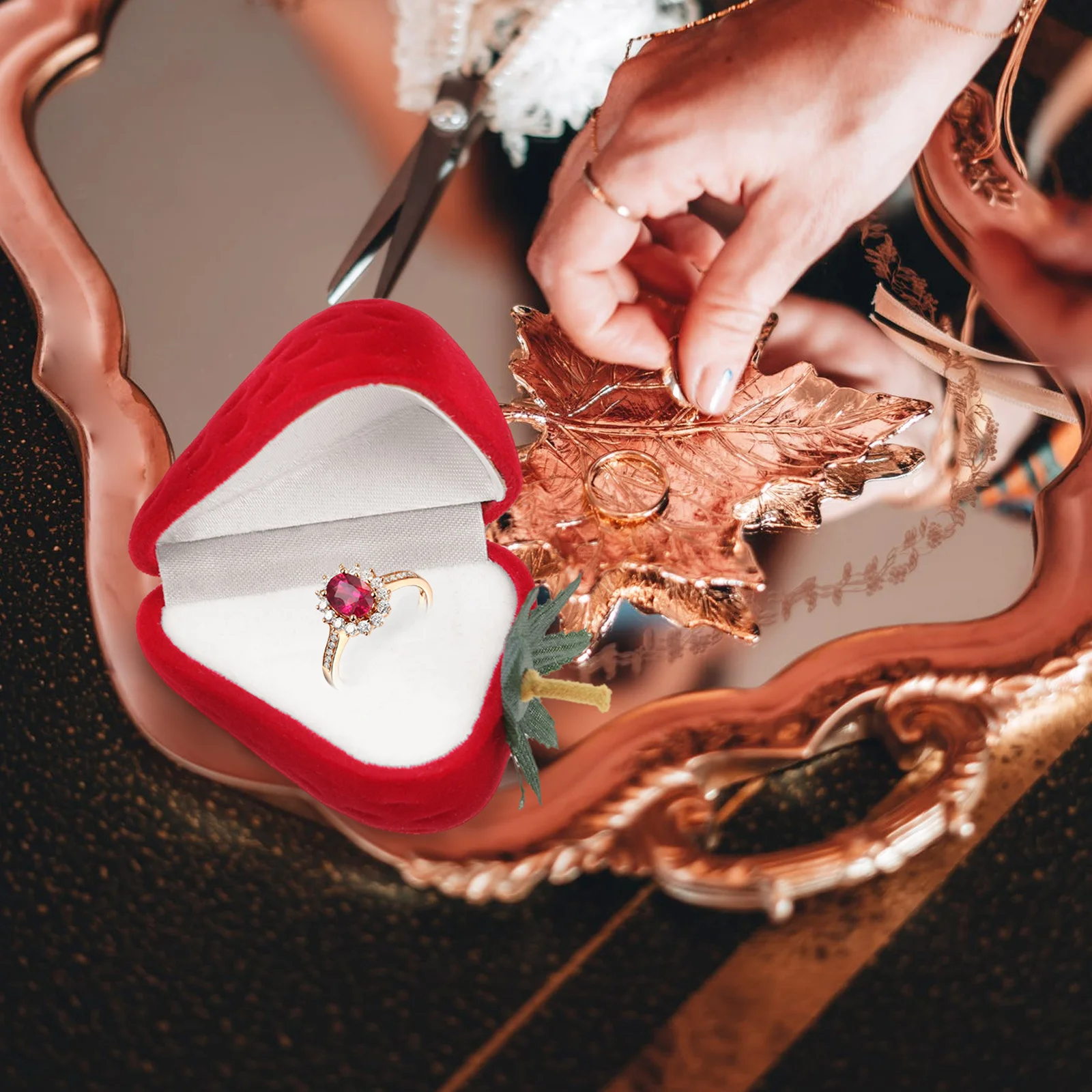 

2pcs Strawberry Jewelry Box High-Grade Lint Material Smooth Edges Cute Desktop Storage For Rings Earrings Organizer Case