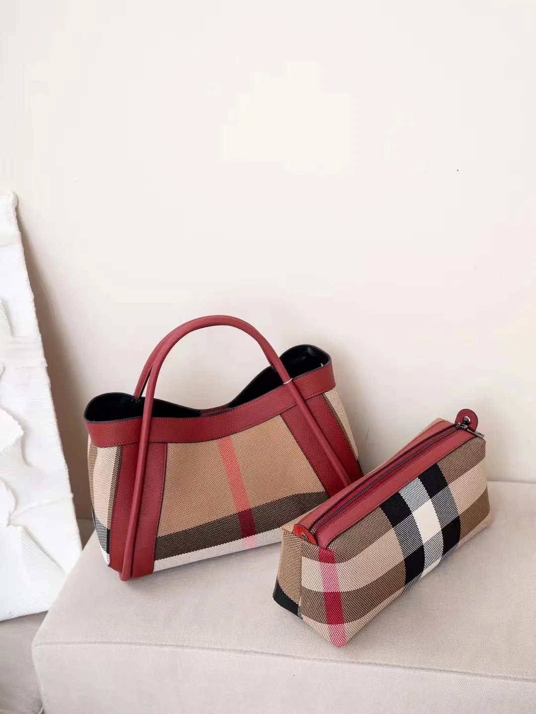 

New Design Canvas Large Capacity Women's Handbag with Plaid Pattern Large Bag
