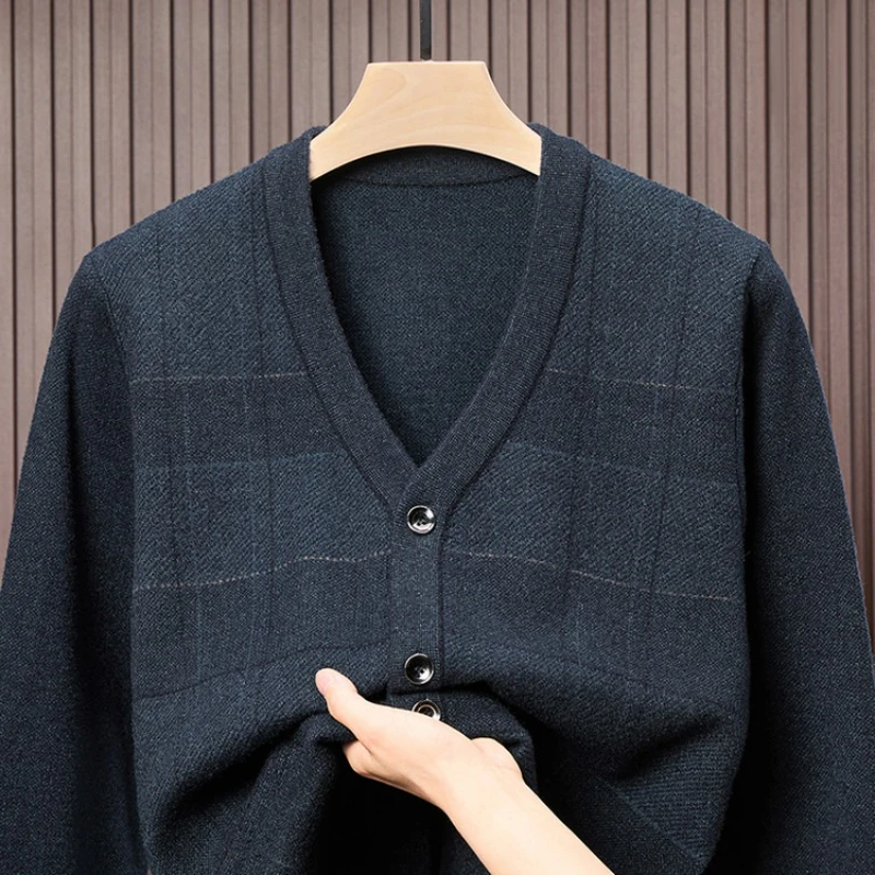 Sweater Hangat Pria Tren Terbaru Musim Gugur dan Musim Dingin 2025