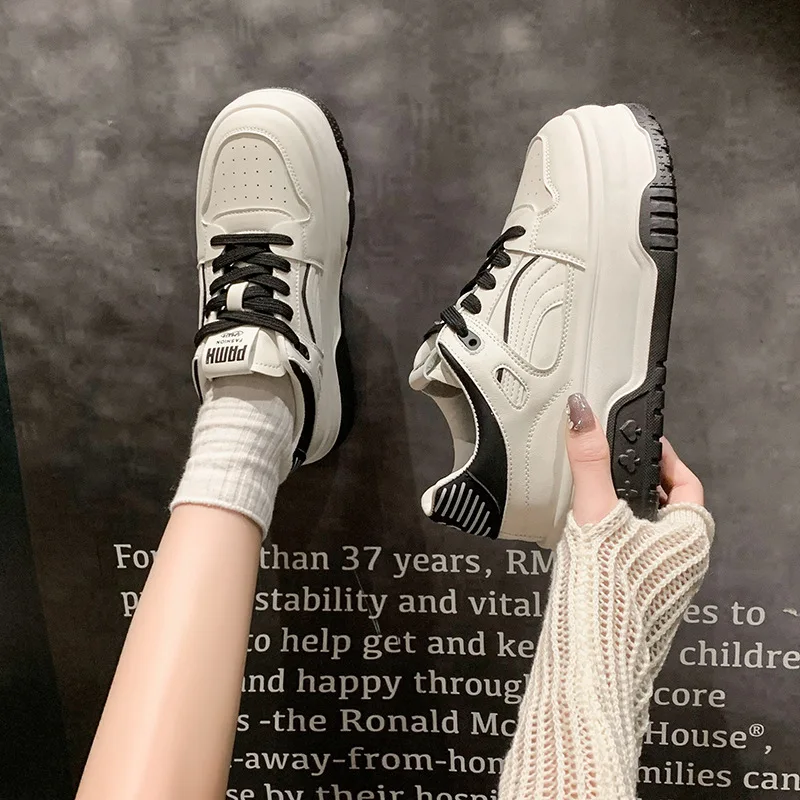 

Small White Shoes Female 2024 Spring New Muffin Shoes Thick Bottom Casual College Style Sports Women Board Shoes Sneakers