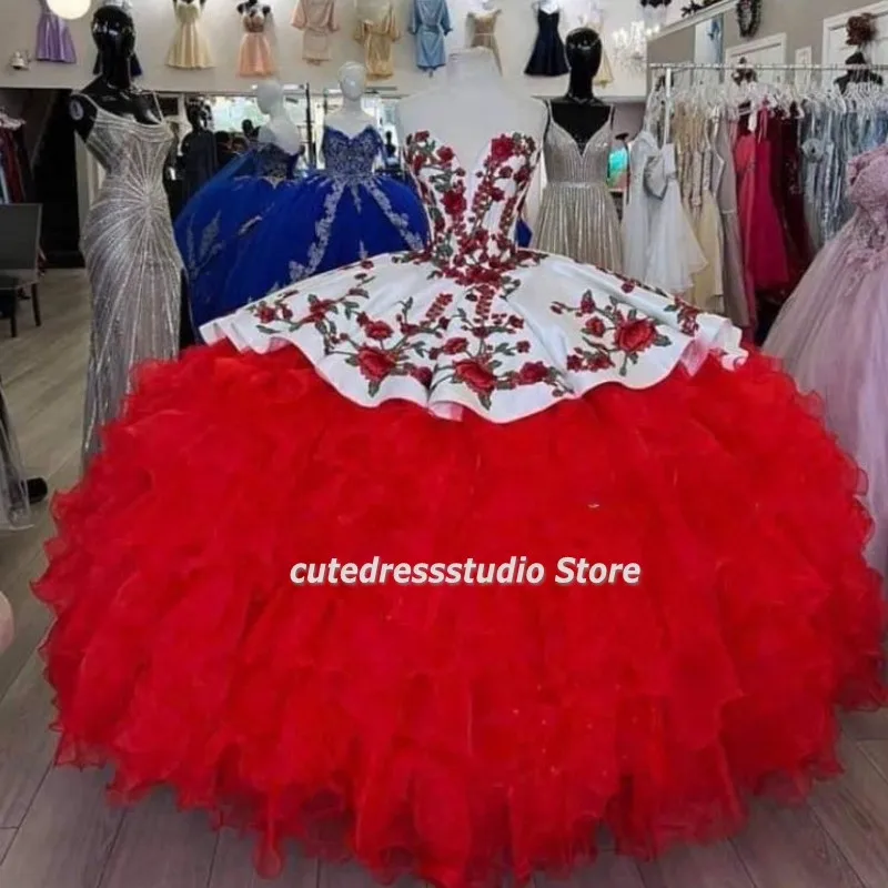 Charro Vestidos De XV ปี Gorgeous Quinceanera Sweetheart ดอกไม้ Applique ซาติน Ball ชุดหวาน15ชุด