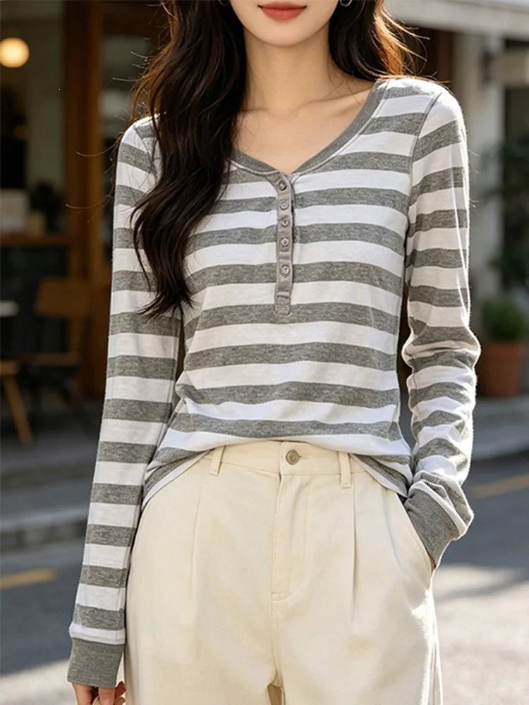 Autumn  Women Gray White Striped Long Sleeve T Shirt Scoop Neck Button Detail Slim Fit Y2K Vintage Streetwear Casual Basic Top