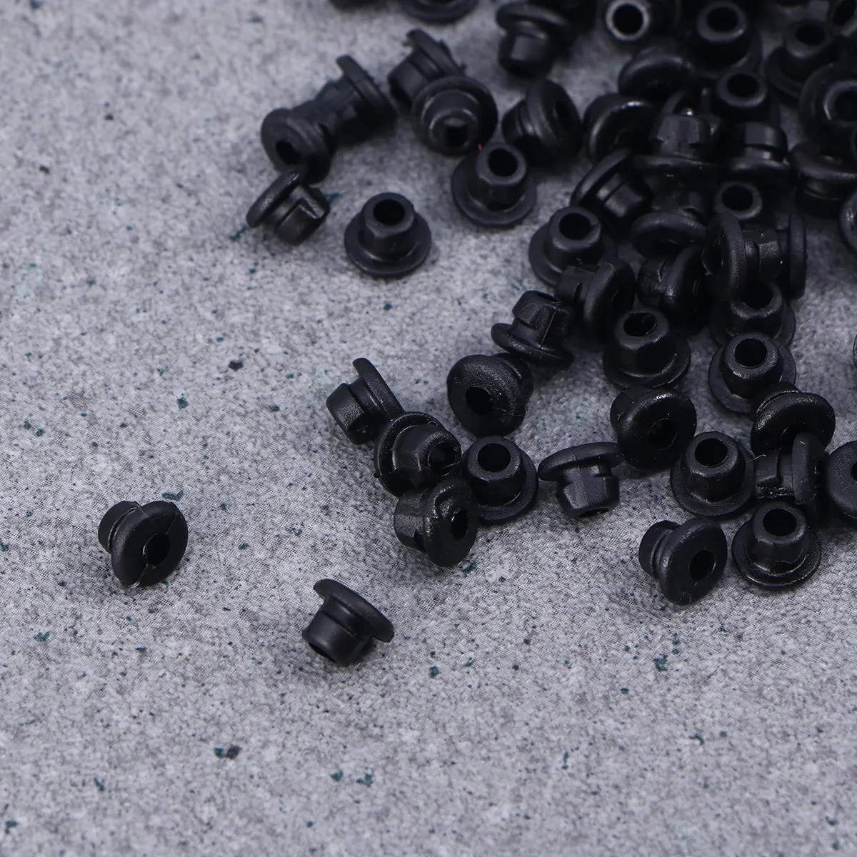 100Pcs Grommets Industrial Grade Silicone Machine Grommets for Needle Mounting Prevents Looseness Long Service