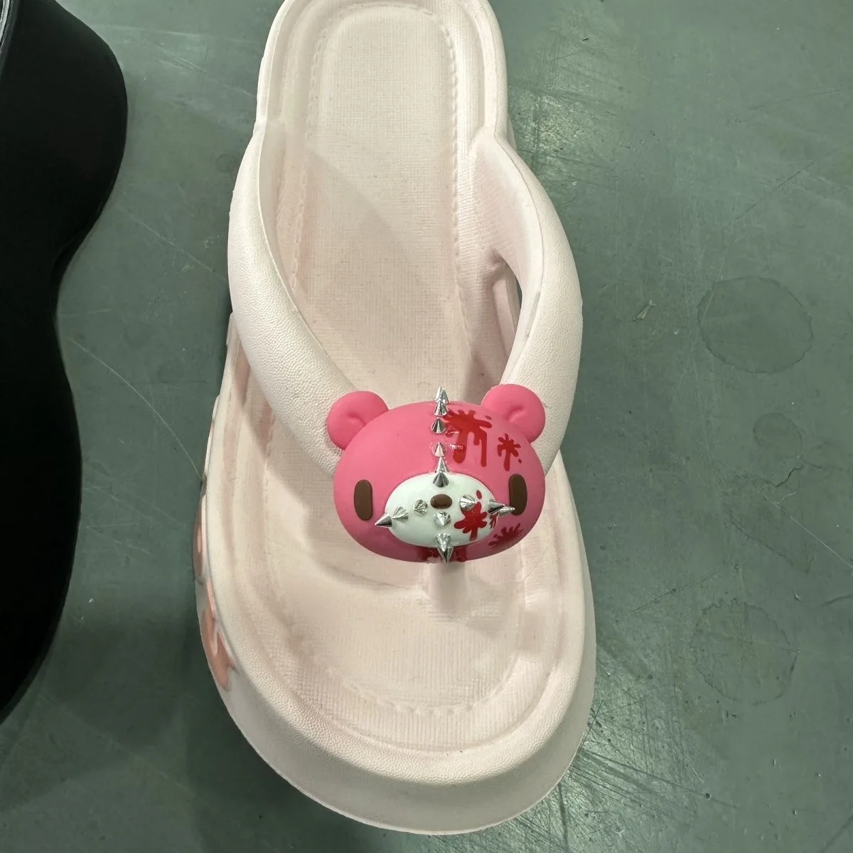 Cute Bear Decor Platform Flip‑flops Women Thick Sole Mismatched Color Summer Beach Non‑slip Outdoor Slippers