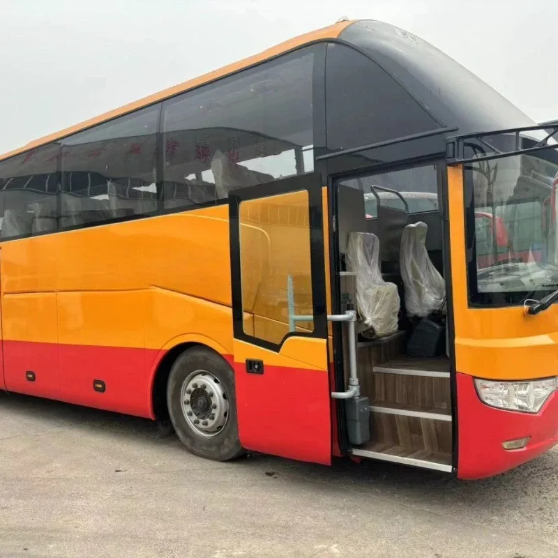 50-Seat 60-seat second-hand bus, practical and good, easy to use