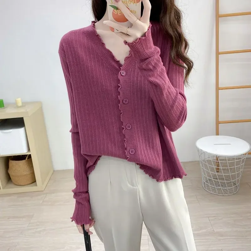 

Autumn New Vintage Simple Thin Knitted Cardigan Fashion Chic V-neck Tops Women Single Breasted Solid Casual Sweaters