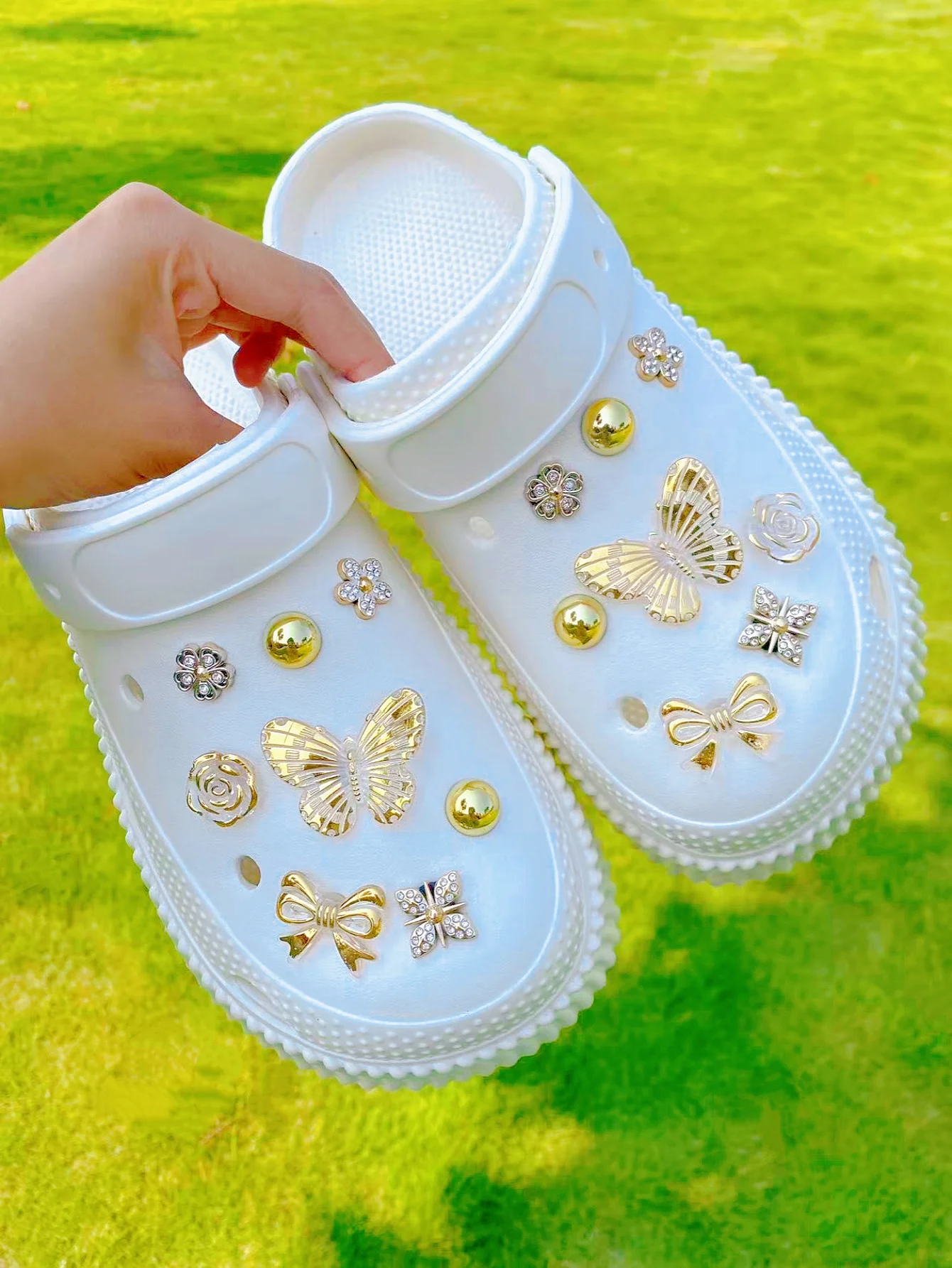 16 fashionable golden butterfly, bow, bead, rose and other DIY shoe buckle decorations, multi-functional shoe clip accessories f