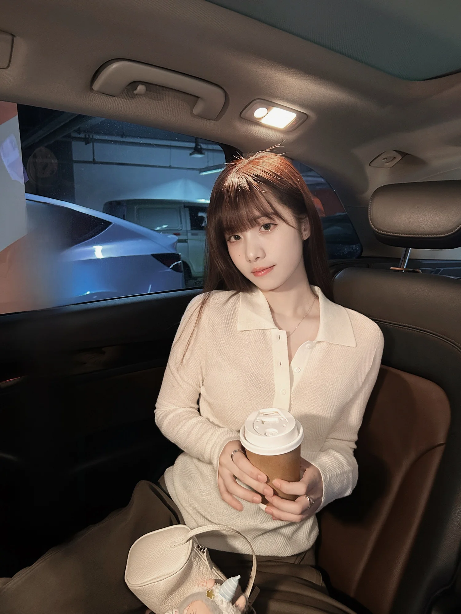 

Women's Sl Ne Knitted Sweater 00 Yangzi Wool 8 Needles 48 Stitches H STUDIO Slim Fit Long Sve Color